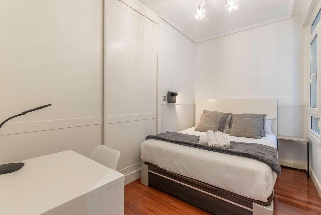 Apartamento La Alameda De Indautxu บิลเบา ภายนอก รูปภาพ