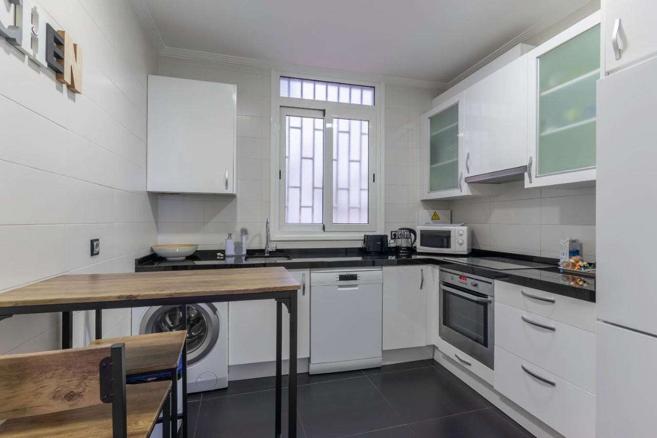 Apartamento La Alameda De Indautxu บิลเบา ภายนอก รูปภาพ