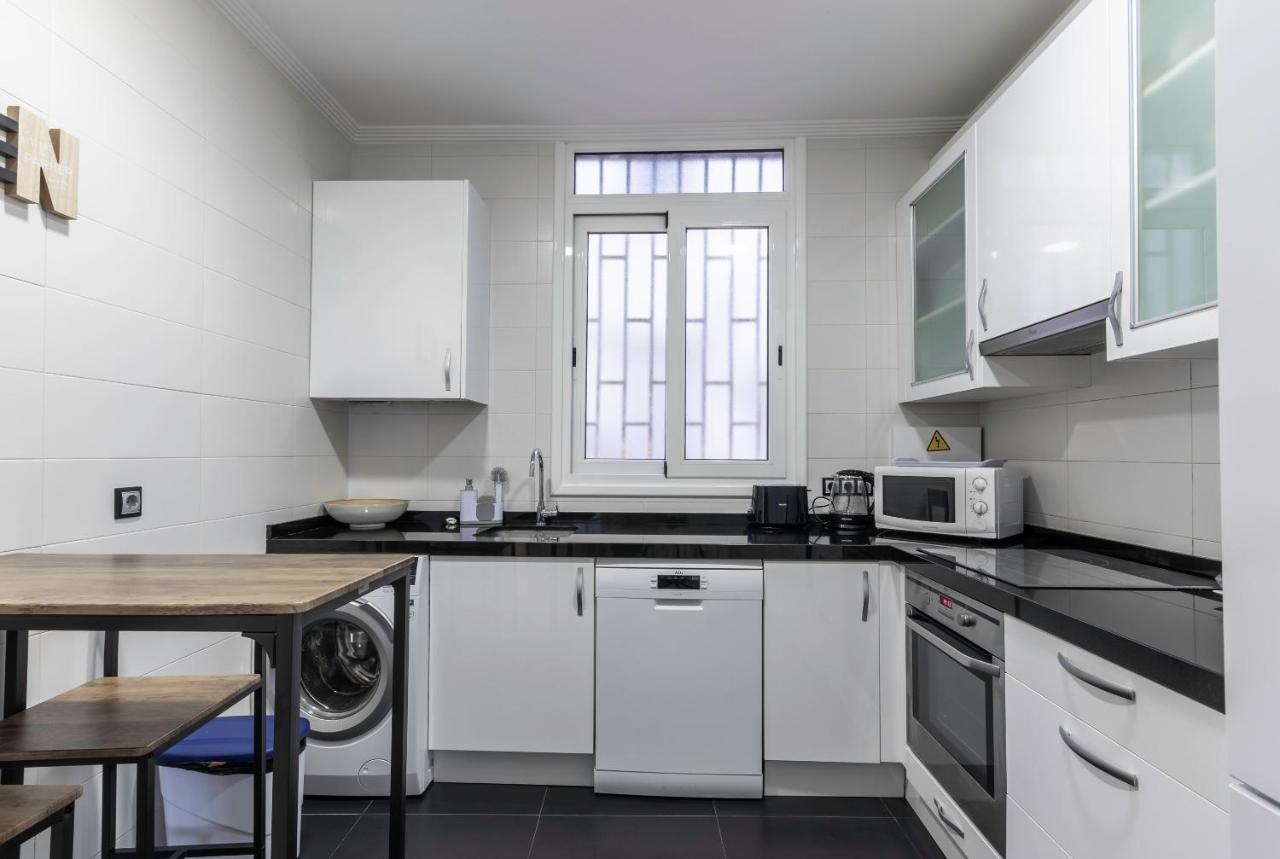 Apartamento La Alameda De Indautxu บิลเบา ภายนอก รูปภาพ