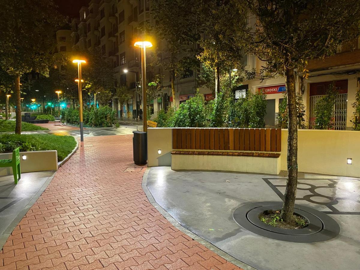 Apartamento La Alameda De Indautxu บิลเบา ภายนอก รูปภาพ